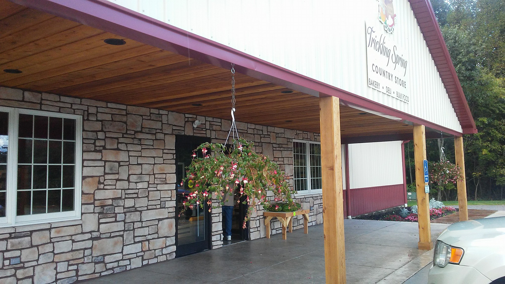 Trickling Spring Country Store - Leetonia, OH