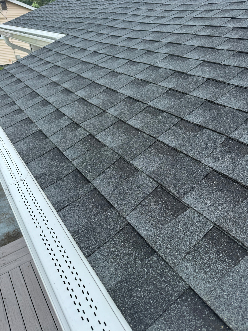 Strong Contractor & Roofing Image