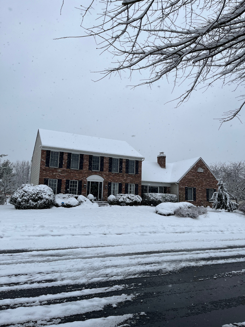 Strong Contractor & Roofing Image