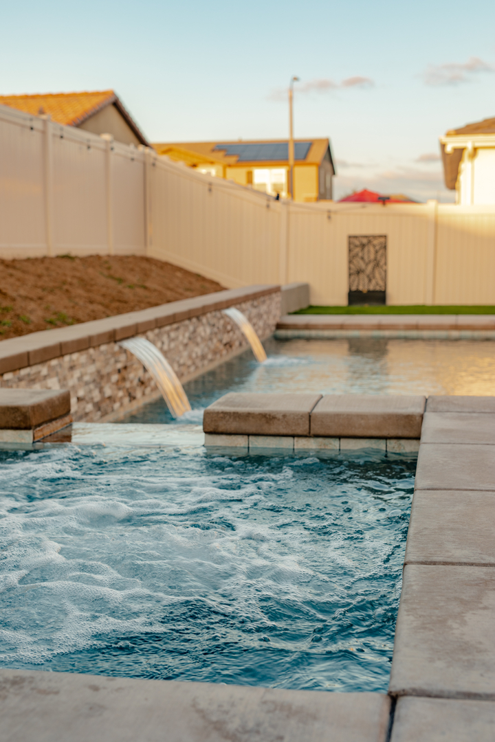 Taylor Made Pools Inc. Image