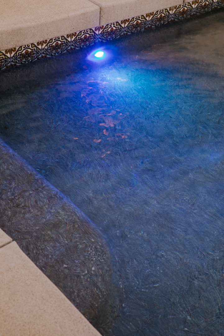 Taylor Made Pools Inc. Image