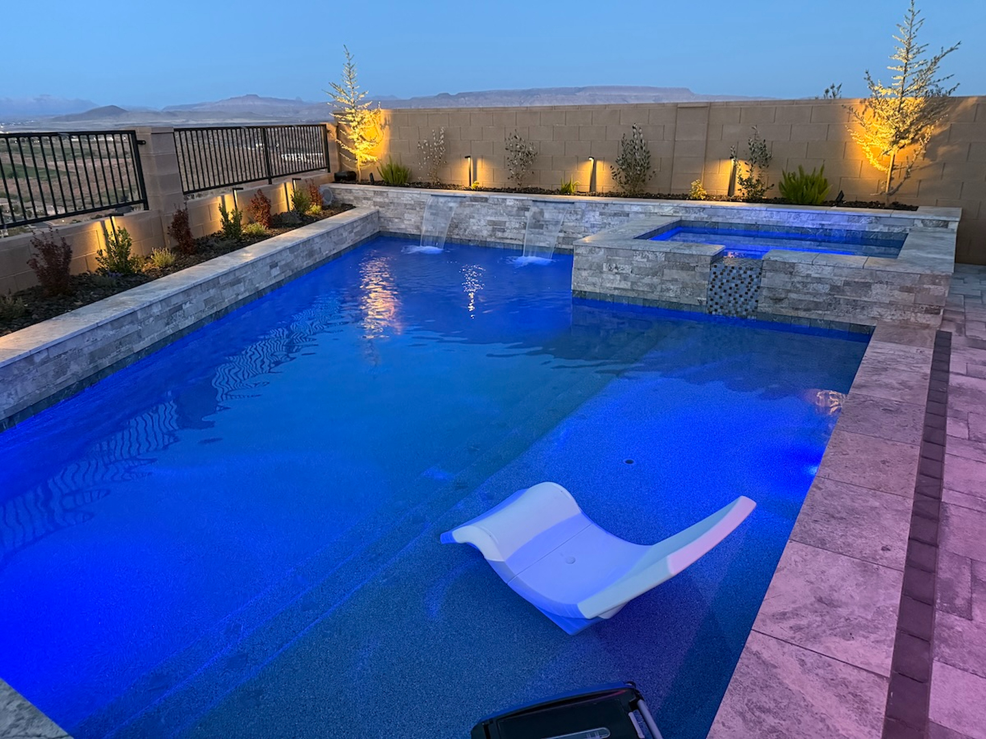 Taylor Made Pools Inc. Image