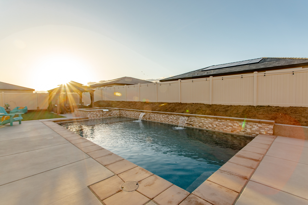 Taylor Made Pools Inc. Image