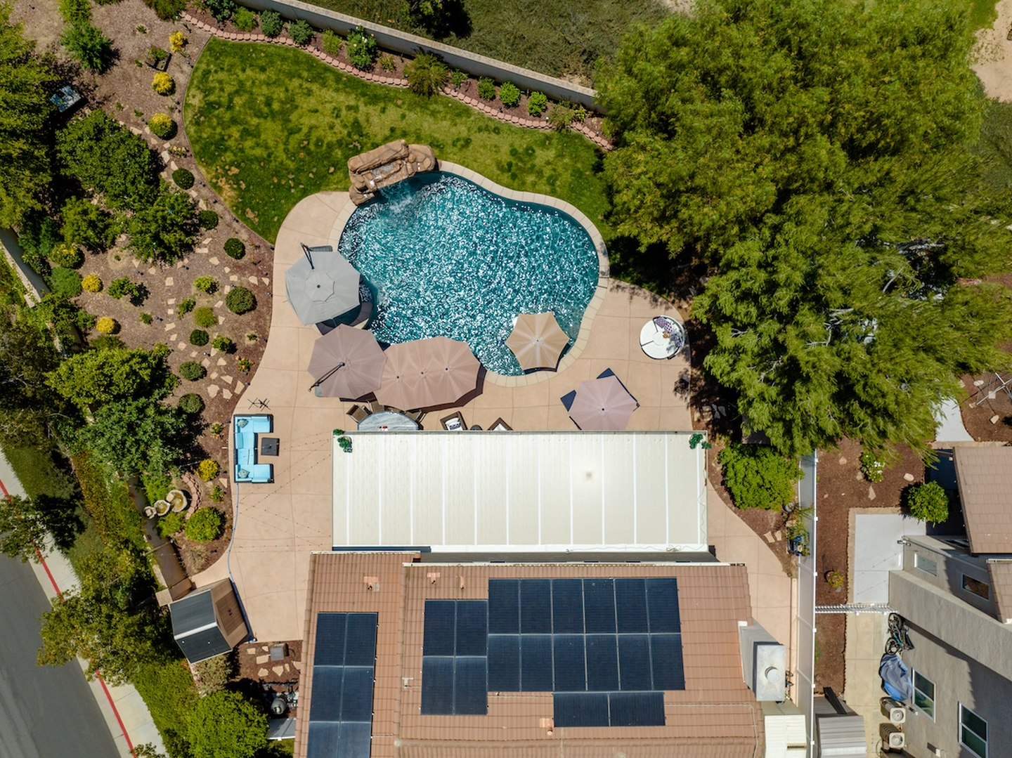 Taylor Made Pools Inc. Image