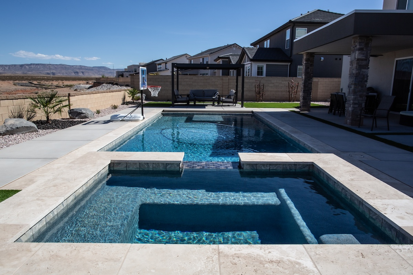 Taylor Made Pools Inc. Image
