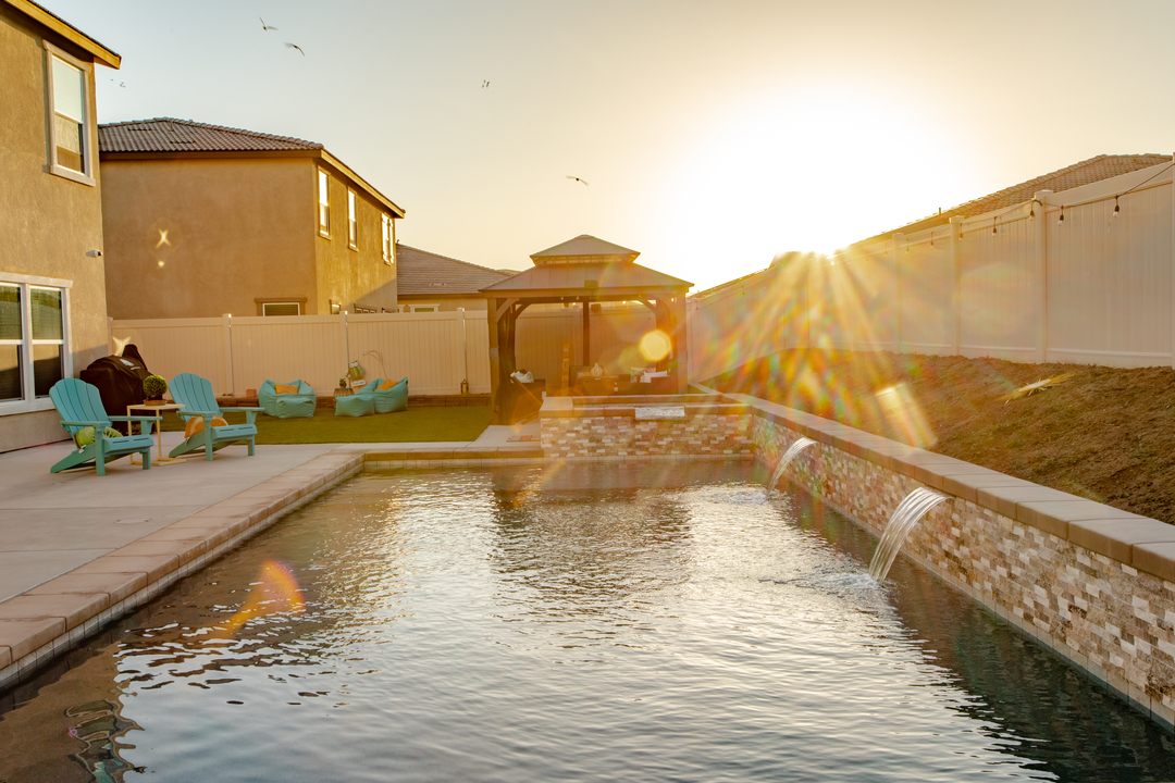 Taylor Made Pools Inc. Image