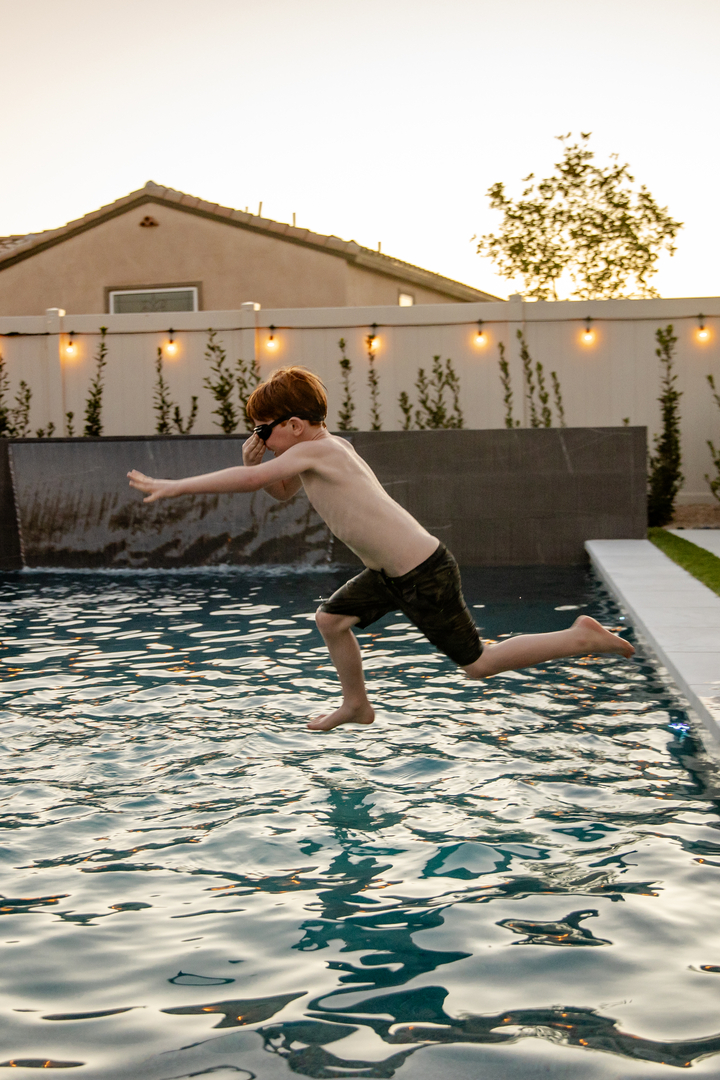 Taylor Made Pools Inc. Image