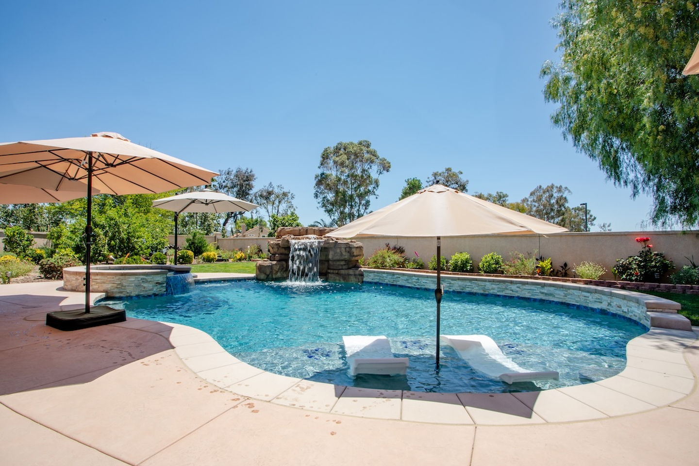 Taylor Made Pools Inc. Image