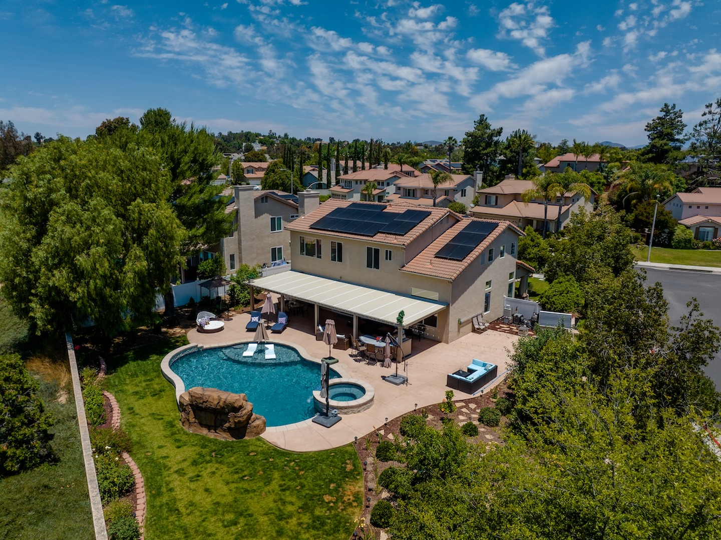 Taylor Made Pools Inc. Image
