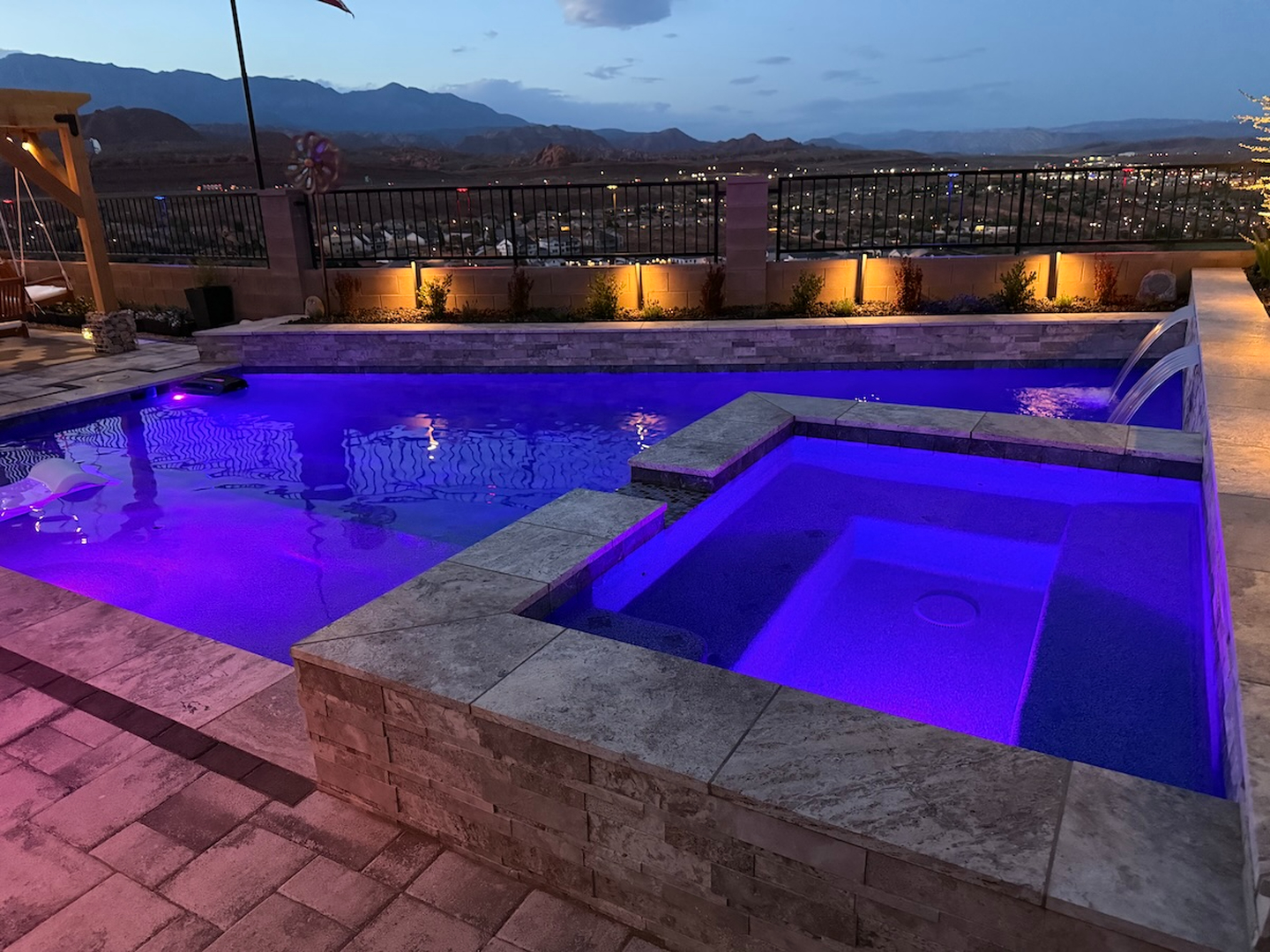Taylor Made Pools Inc. Image