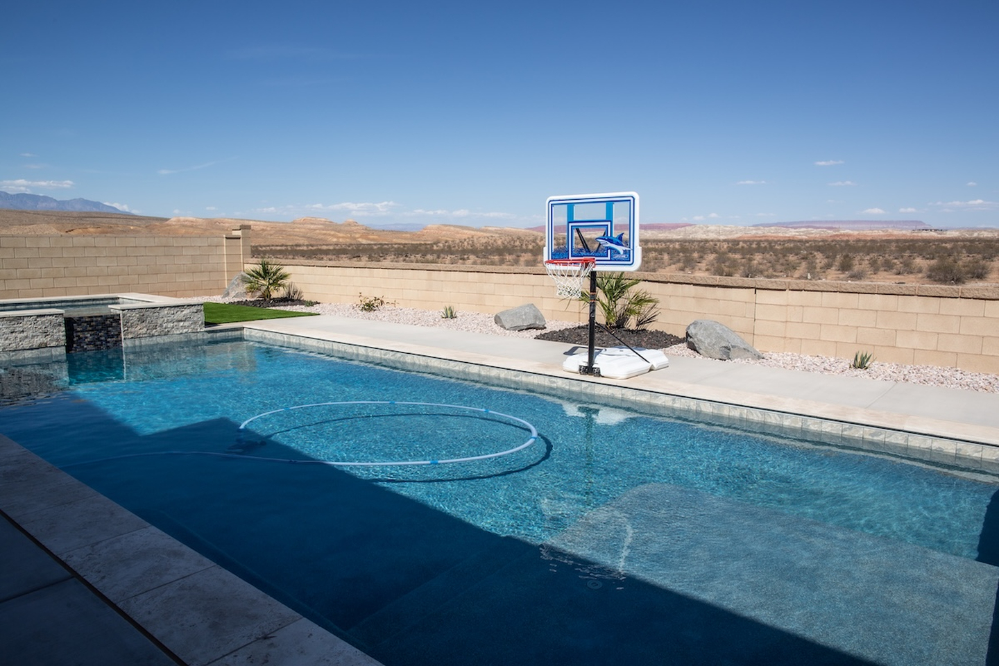 Taylor Made Pools Inc. Image
