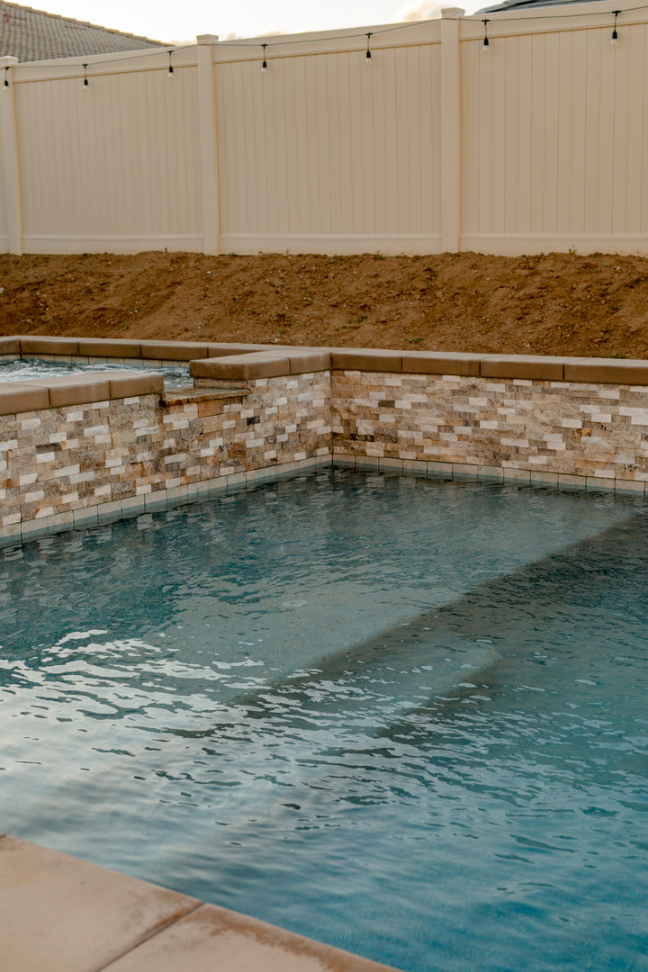 Taylor Made Pools Inc. Image