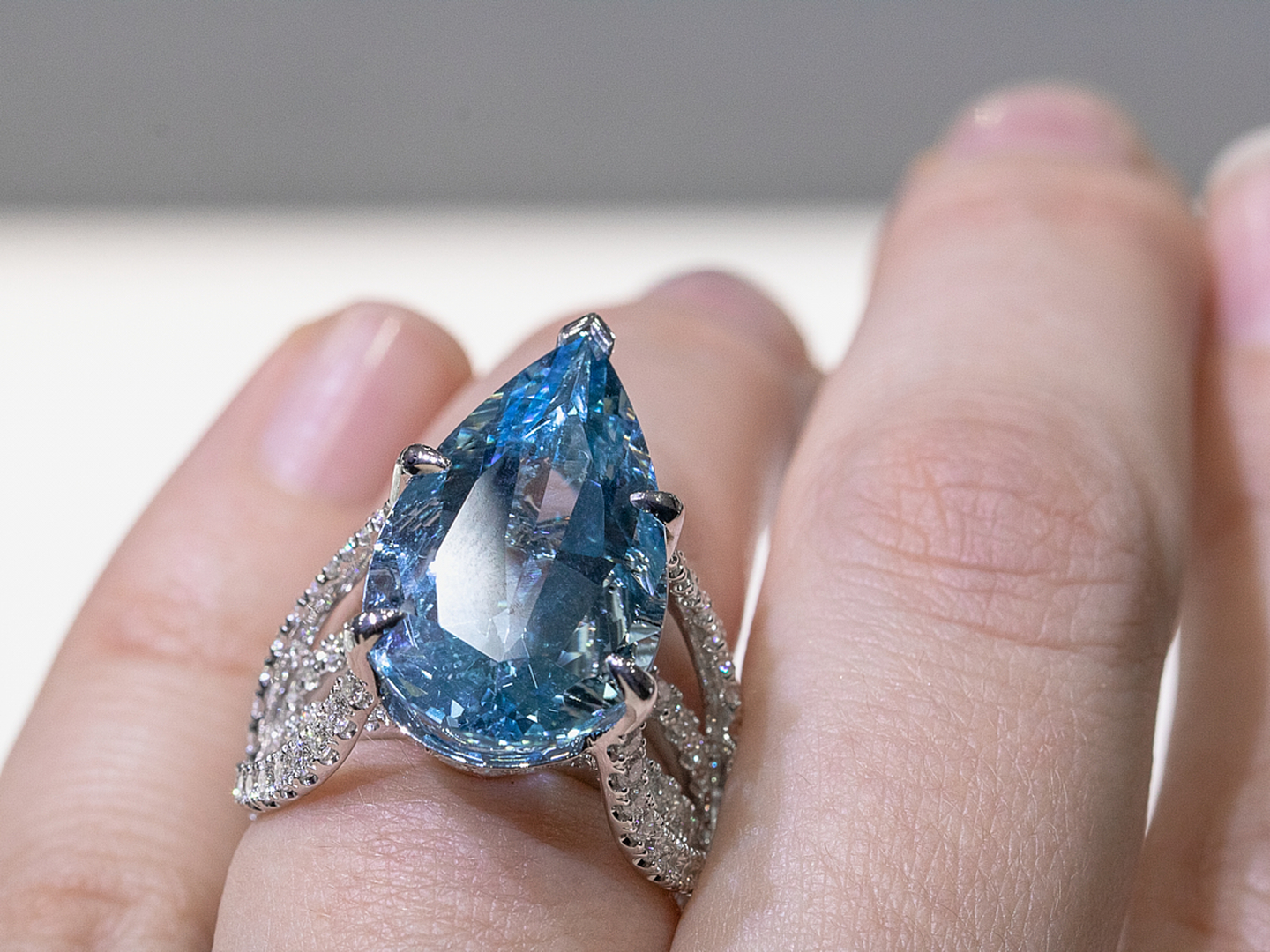 LeoDaniels Jewelers Image