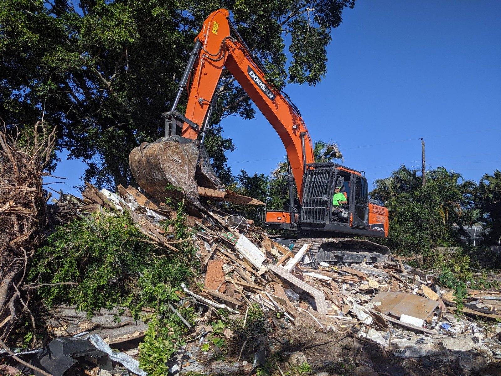 Extreme Demolition & Land Clearing, LLC. Image