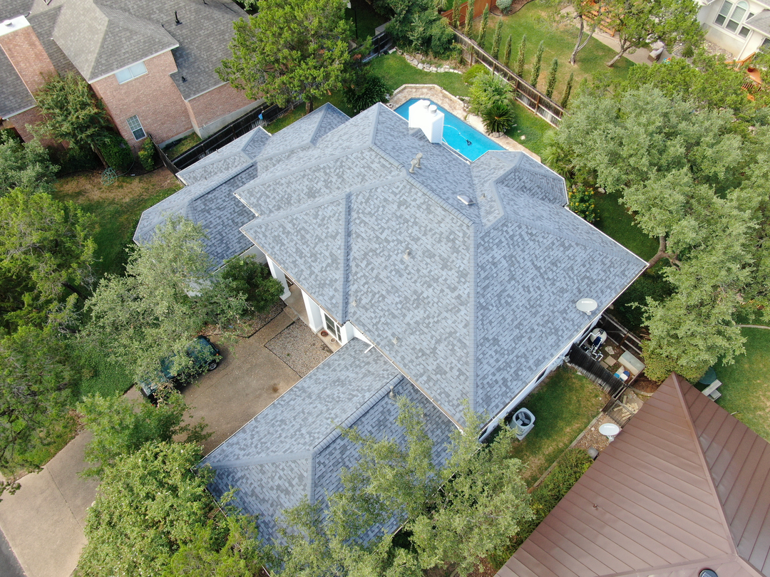 Juan Roofing Image