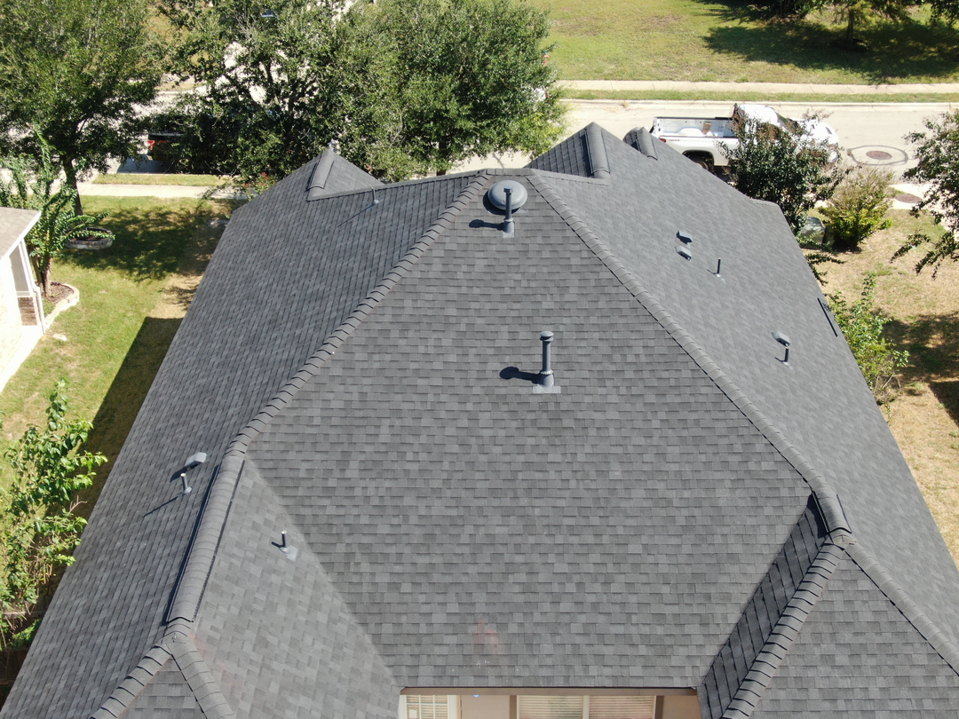 Juan Roofing Image