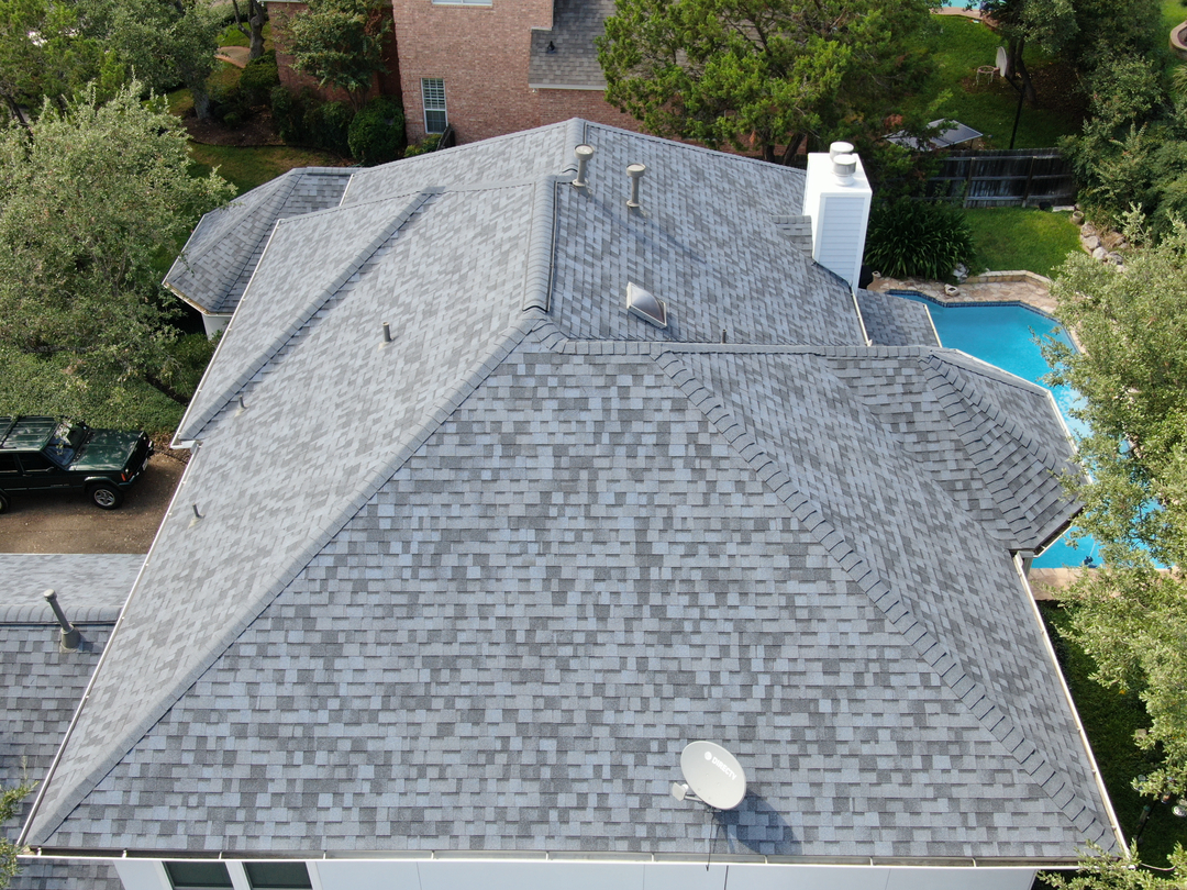 Juan Roofing Image