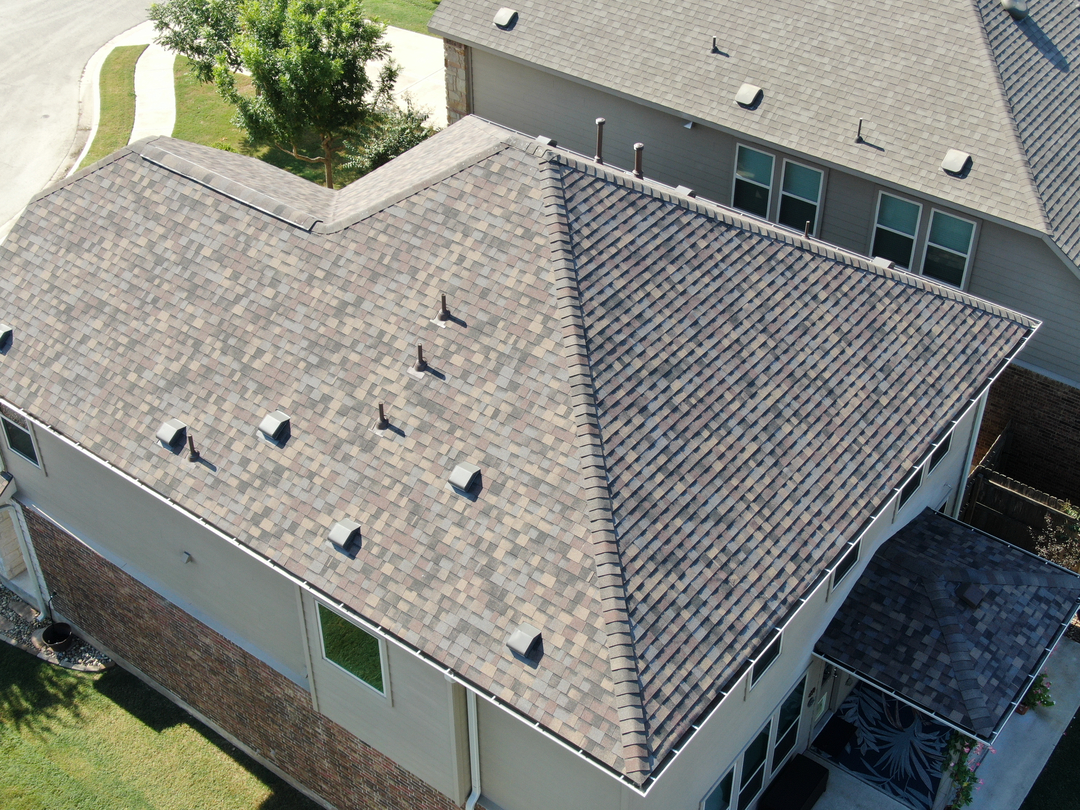 Juan Roofing Image