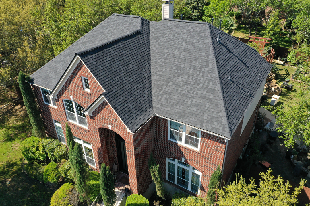 Juan Roofing Image