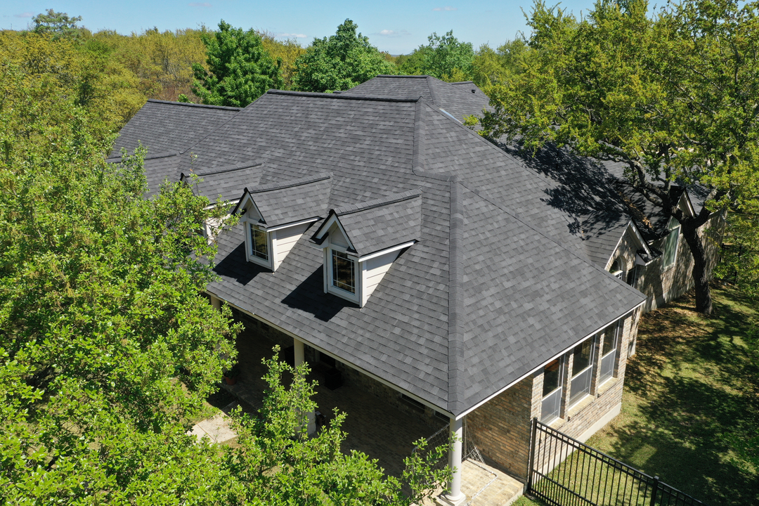 Juan Roofing Image