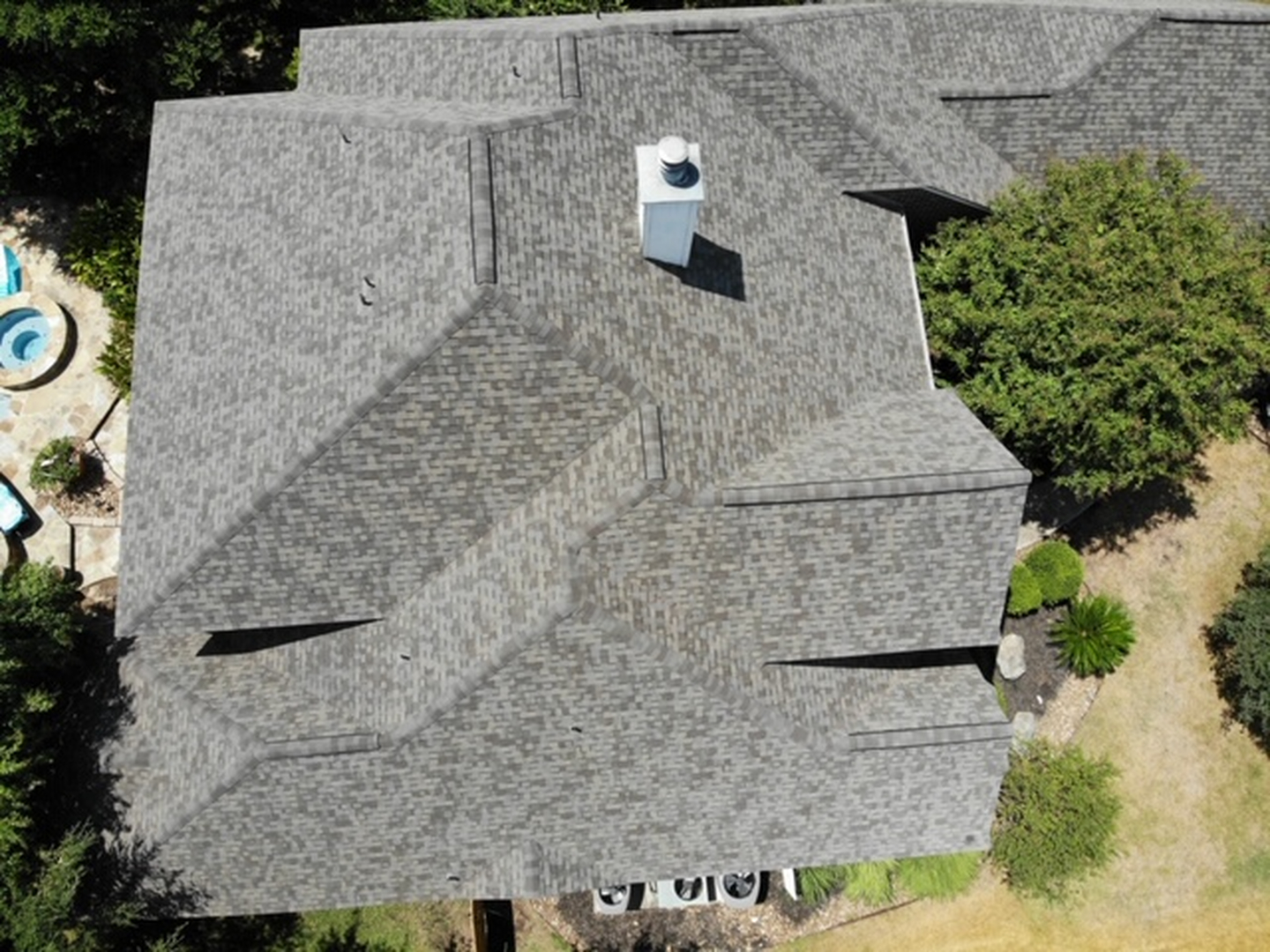 Juan Roofing Image