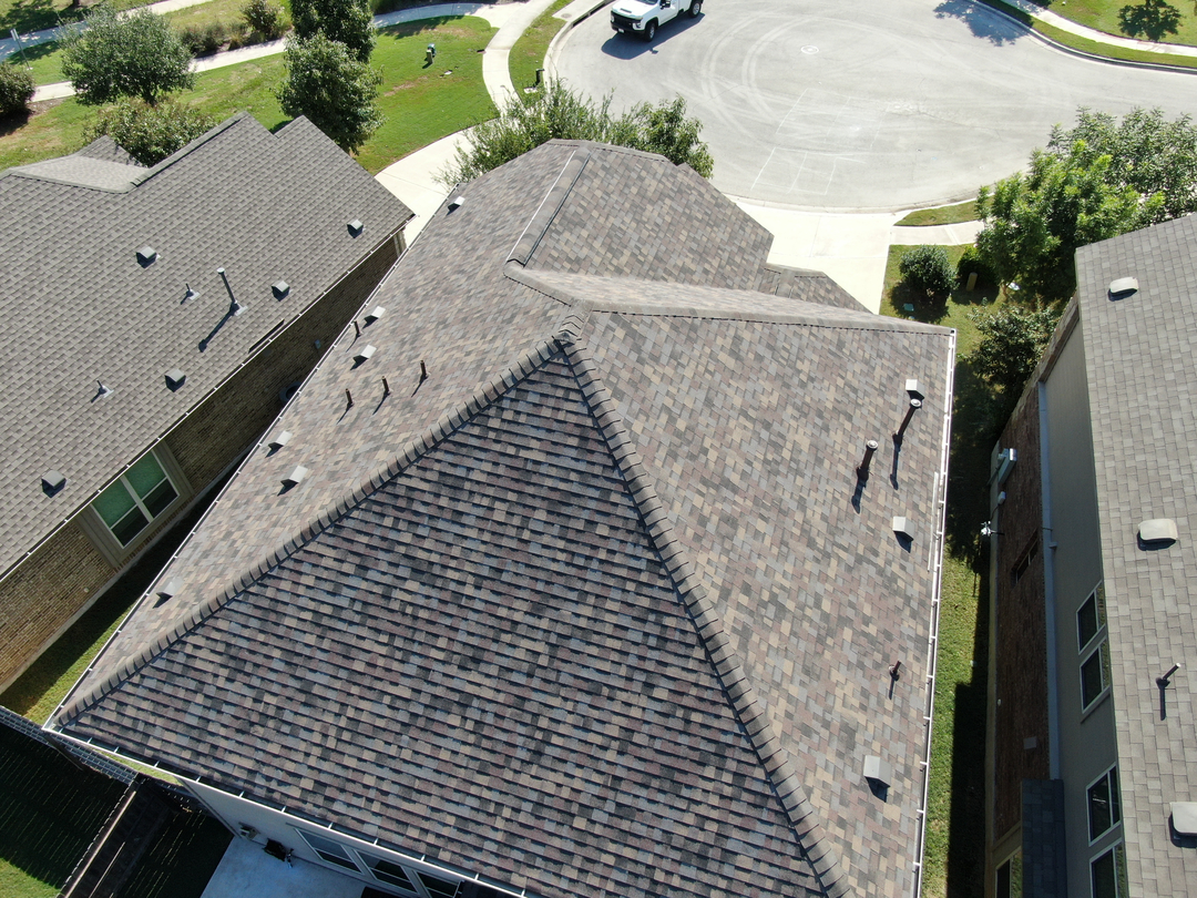 Juan Roofing Image