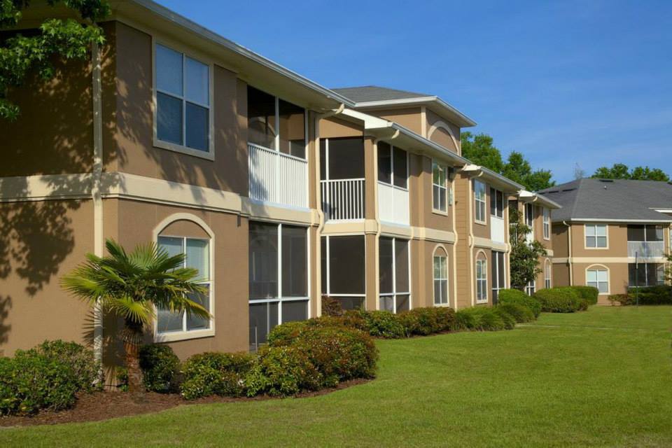 Crestview at Oakleigh Apartment Homes - Pensacola, FL