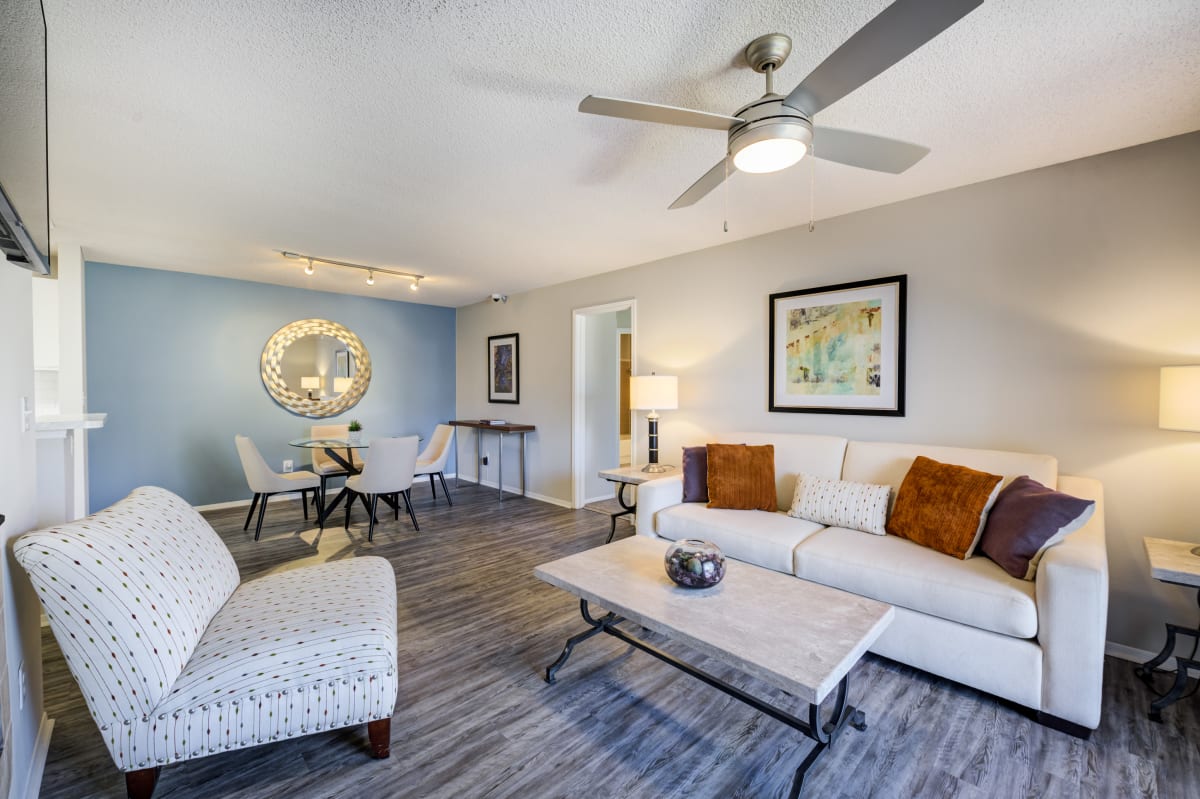 Crestview at Oakleigh Apartment Homes - Pensacola, FL