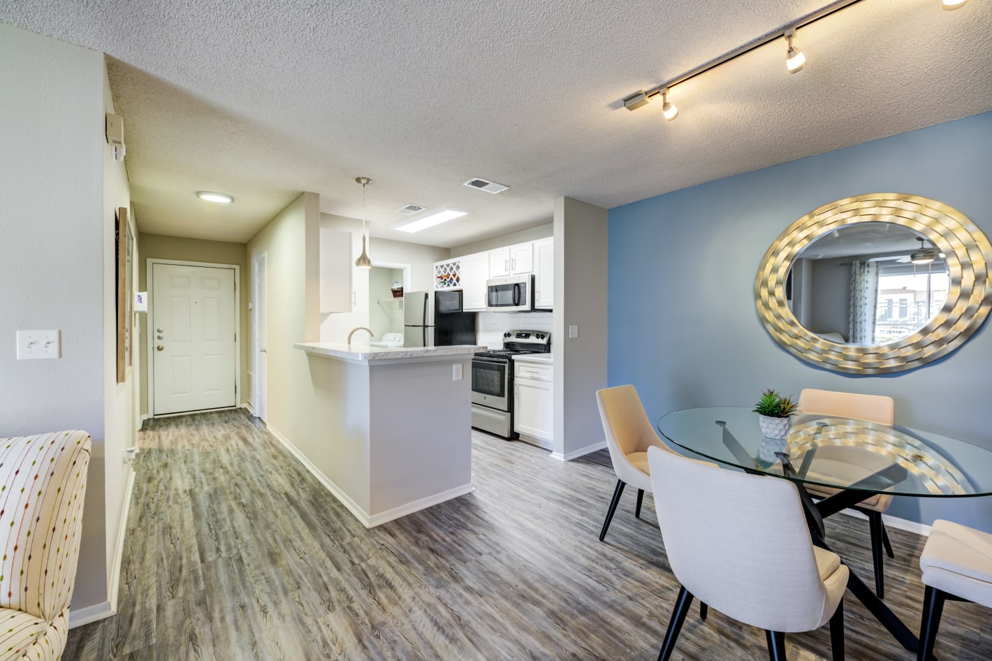 Crestview at Oakleigh Apartment Homes - Pensacola, FL