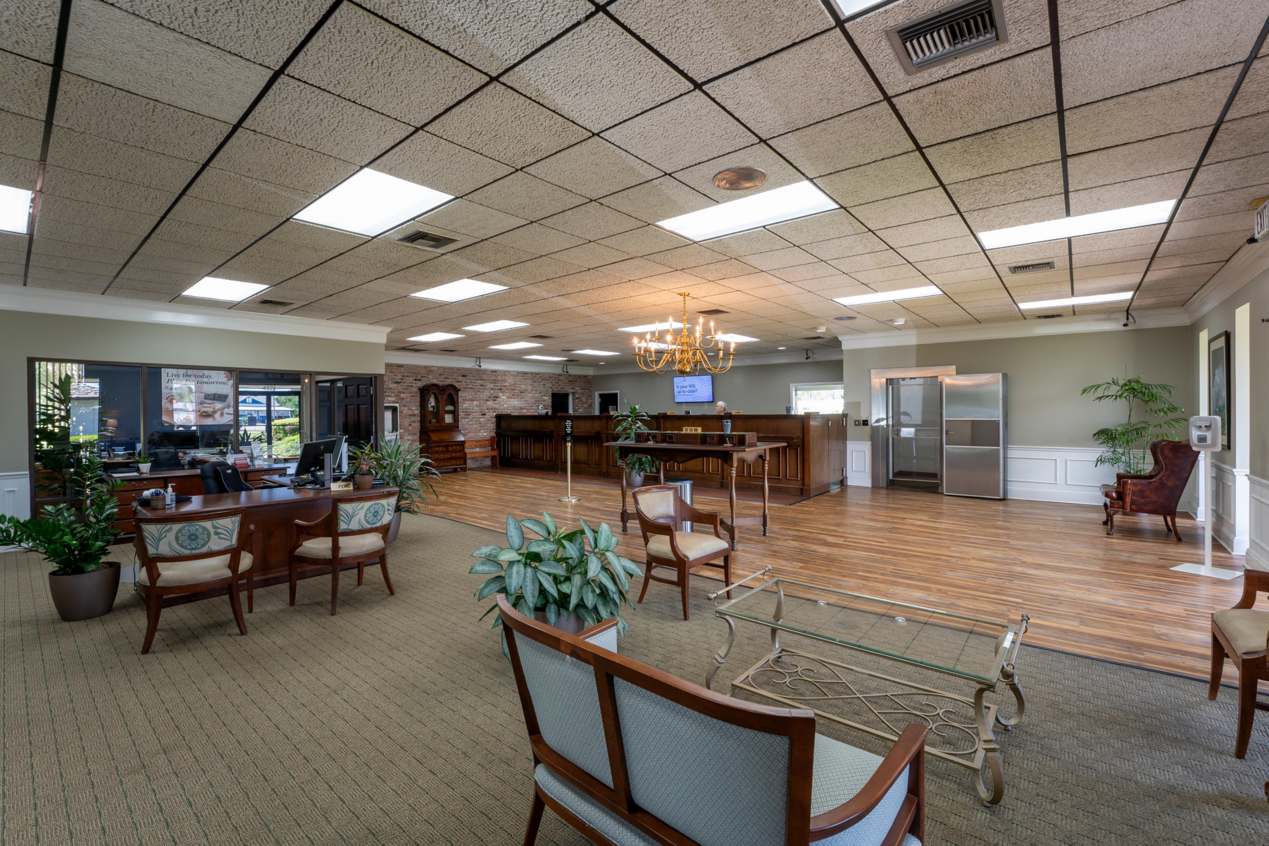 Crews Bank & Trust Image