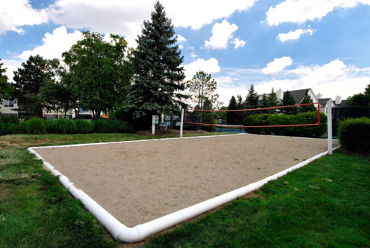 Village Green of Troy East - Troy, MI