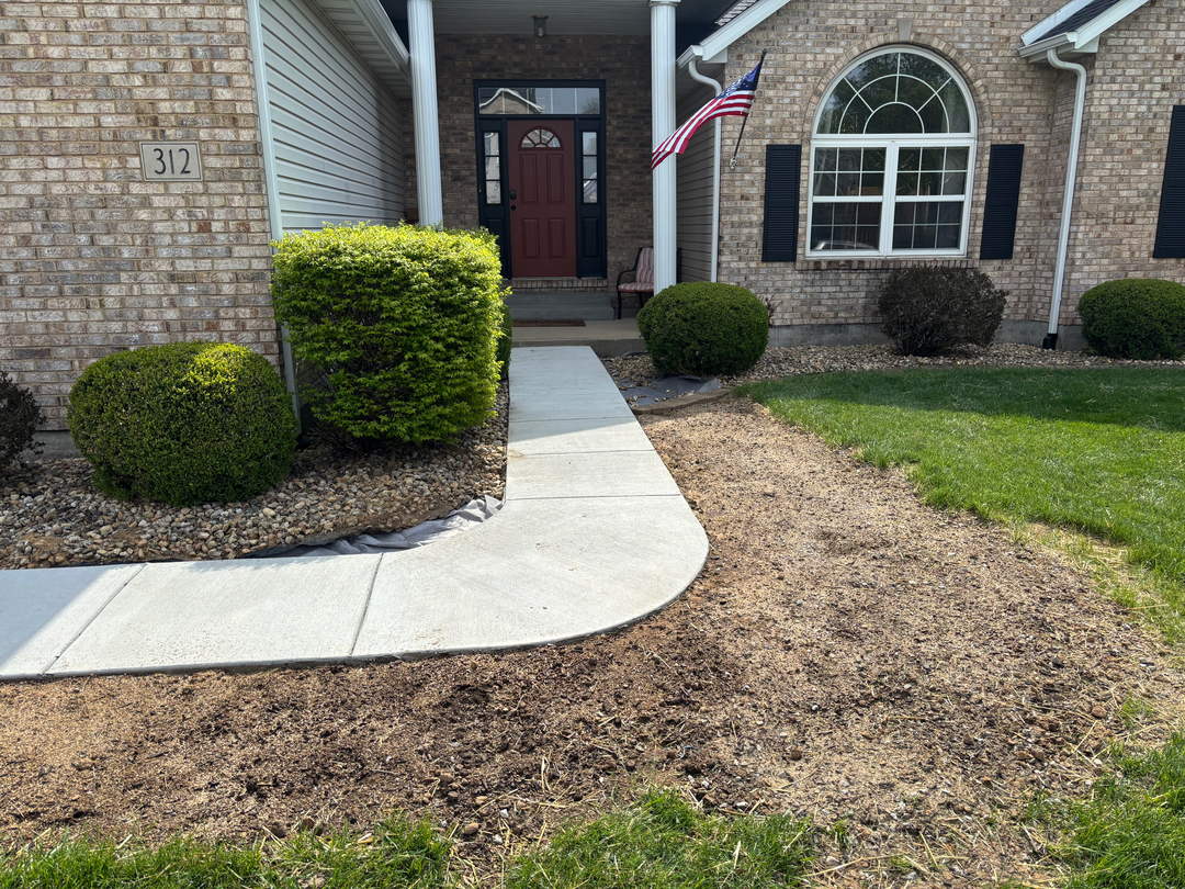 Custom Concrete & Truck Service Image
