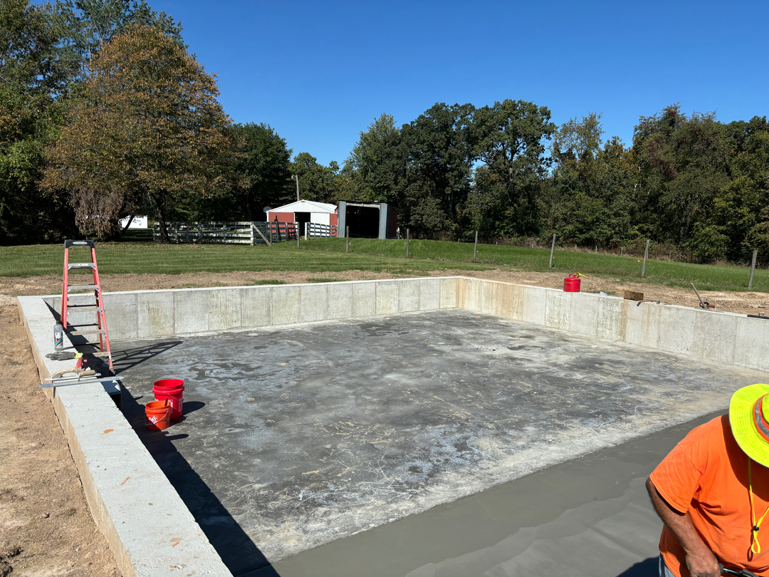 Custom Concrete & Truck Service Image