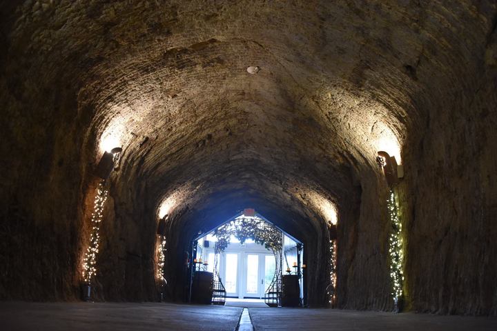 Hans Fahden Vineyards Image