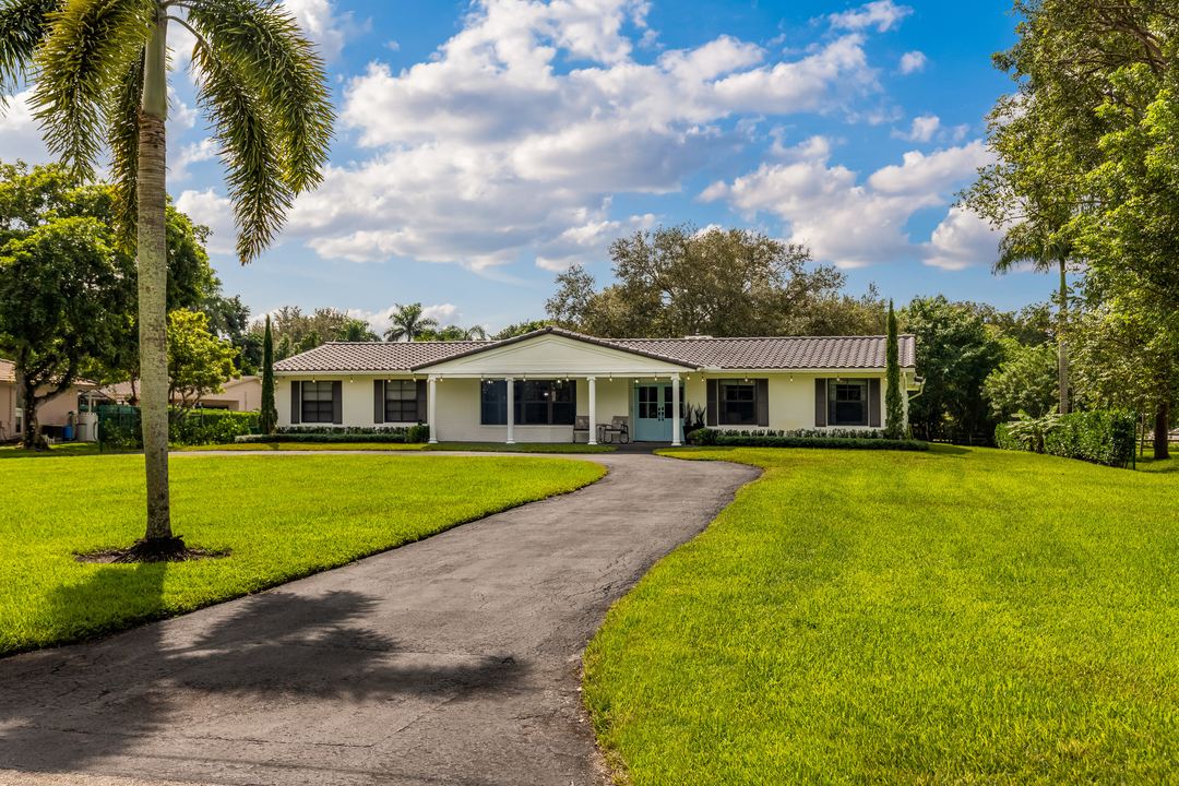 Access Doors & Windows Inc. Image