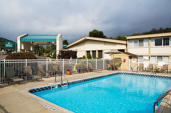 Quality Inn & Suites Vestal Binghamton Near University - Vestal, NY