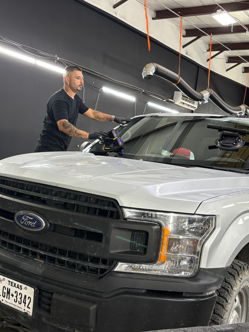 Onyx Tint L.L.C Image