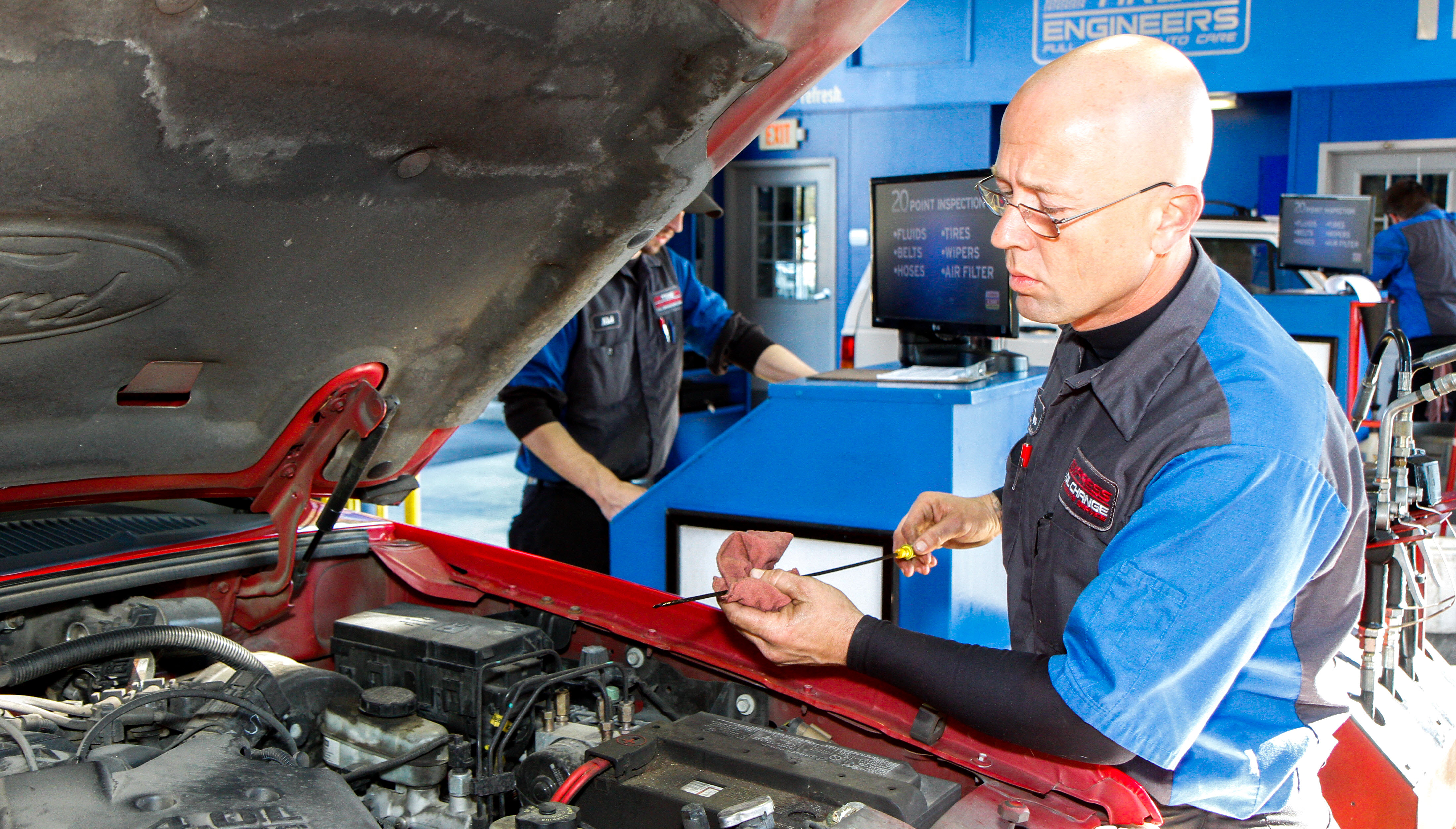 Express Oil Change & Tire Engineers Image