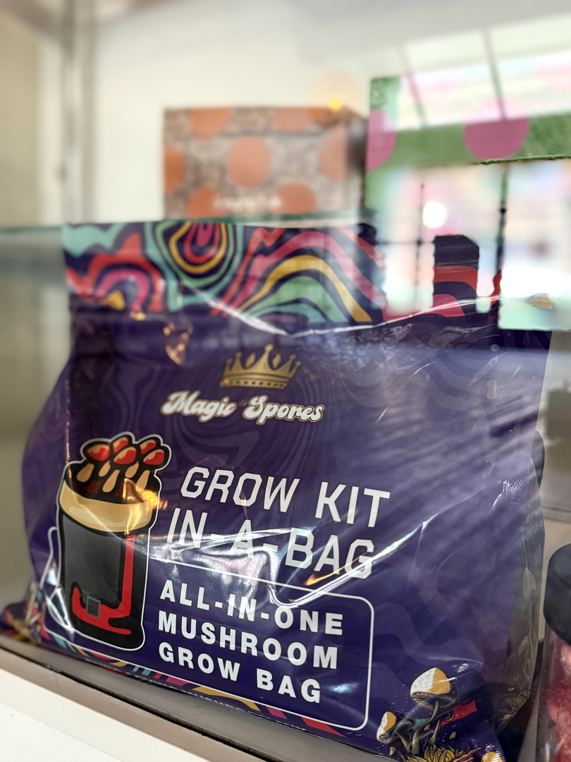 King's Smoke & Vape Image