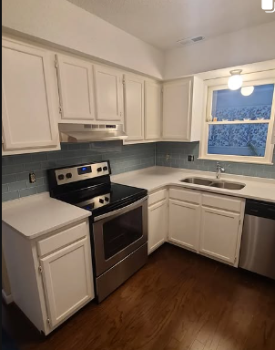 Burton's Backsplash and Tile LLC Image