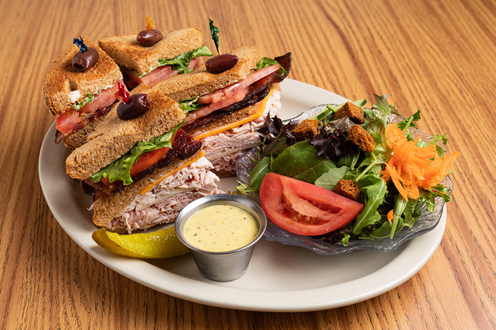 Lynn's Table - Conroe, TX