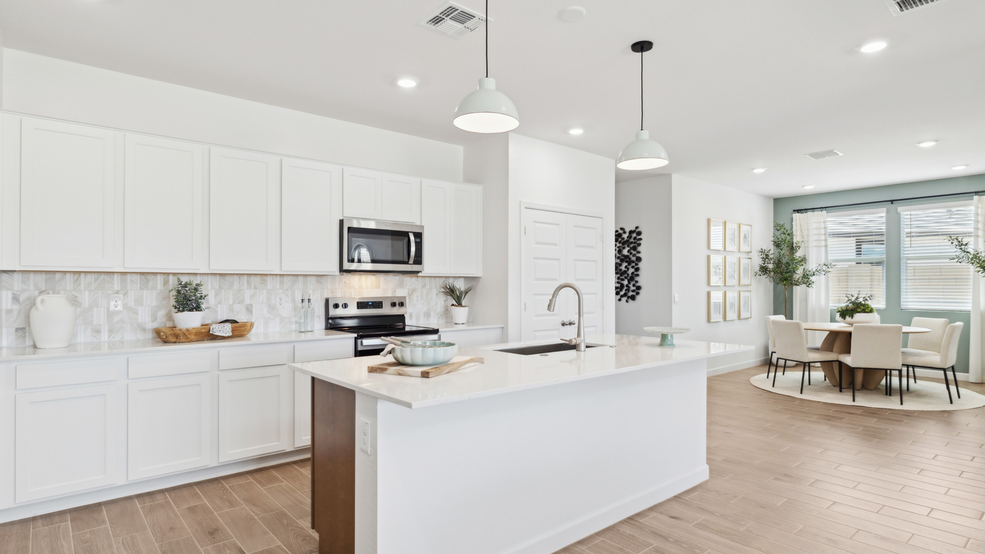 Apache Farms by D.R. Horton Image