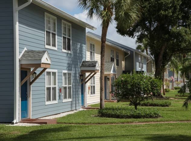 Cypress West Apartment Homes - Fort Myers, FL