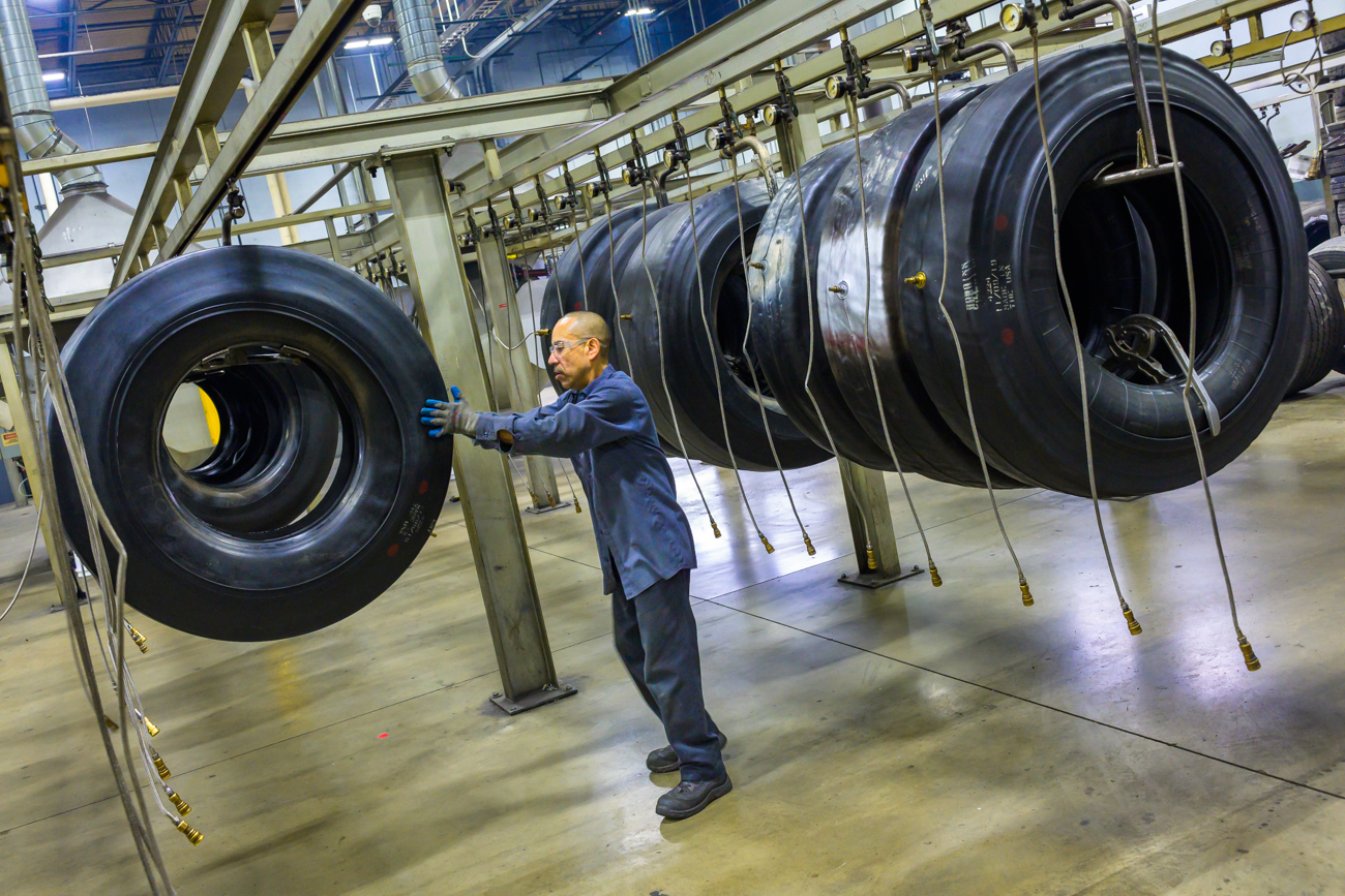 Bauer Built Tire & Service Image