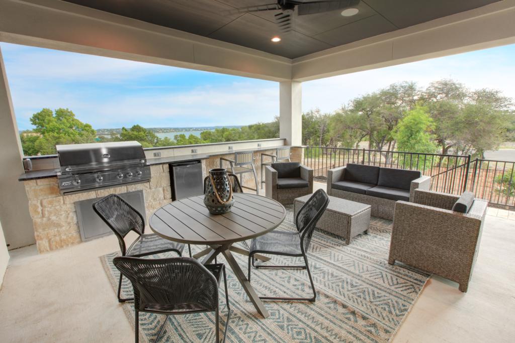 Drees Custom Homes at The Summit at Lake Travis Image