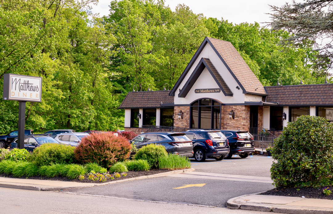 Matthews Diner - Waldwick, NJ