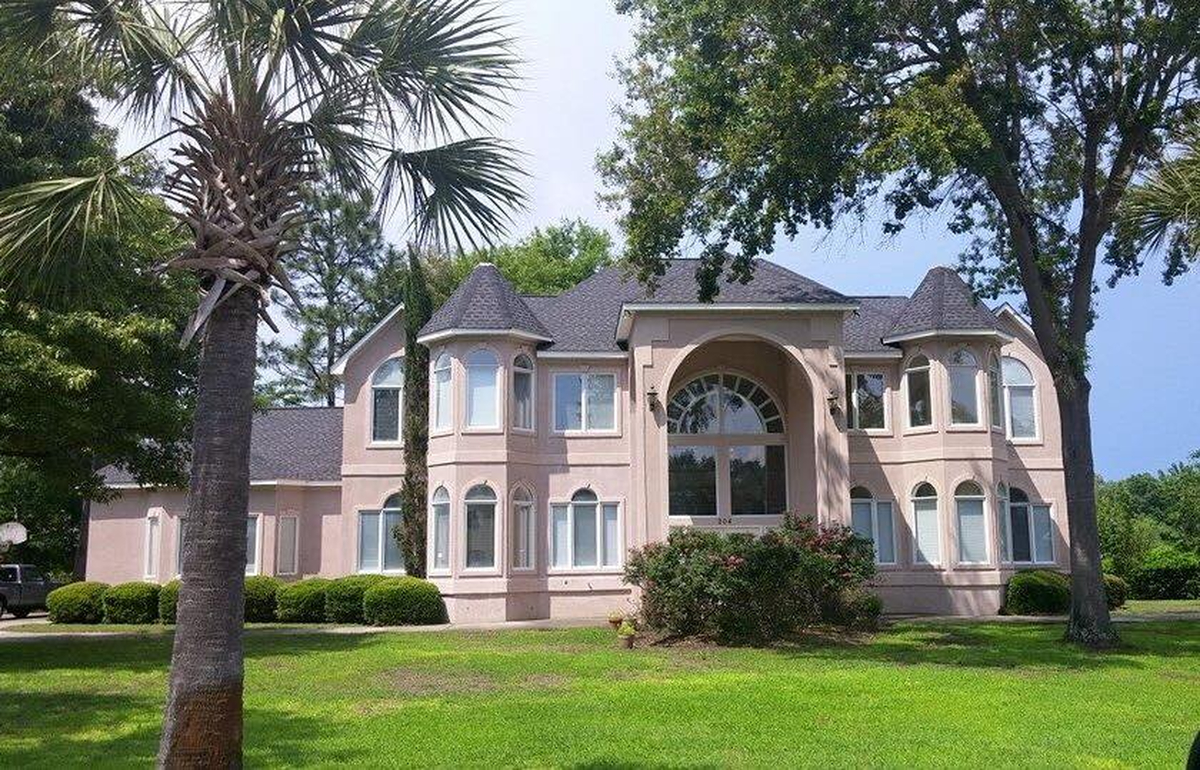 C&B Roofing LLC. Image