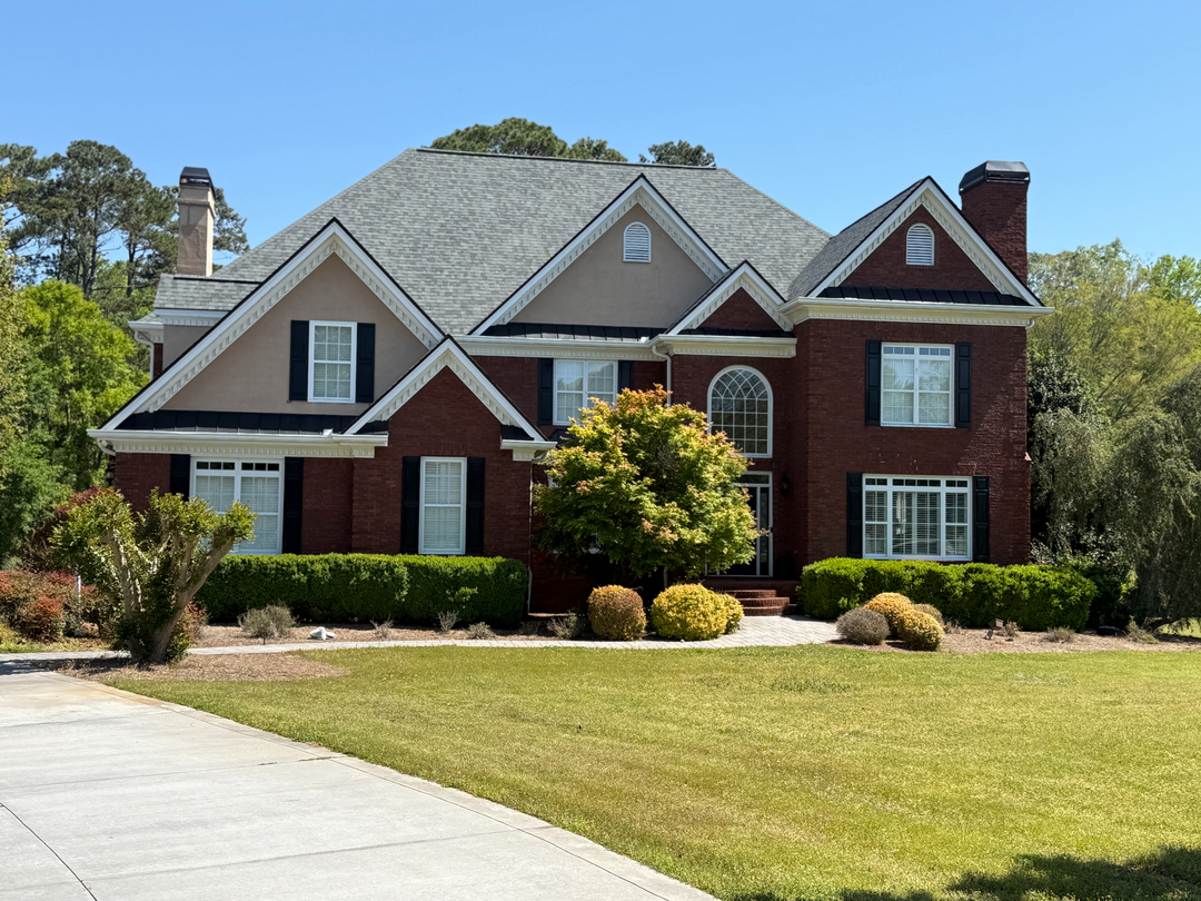 Wages Goldstar Roofing & Gutters Image