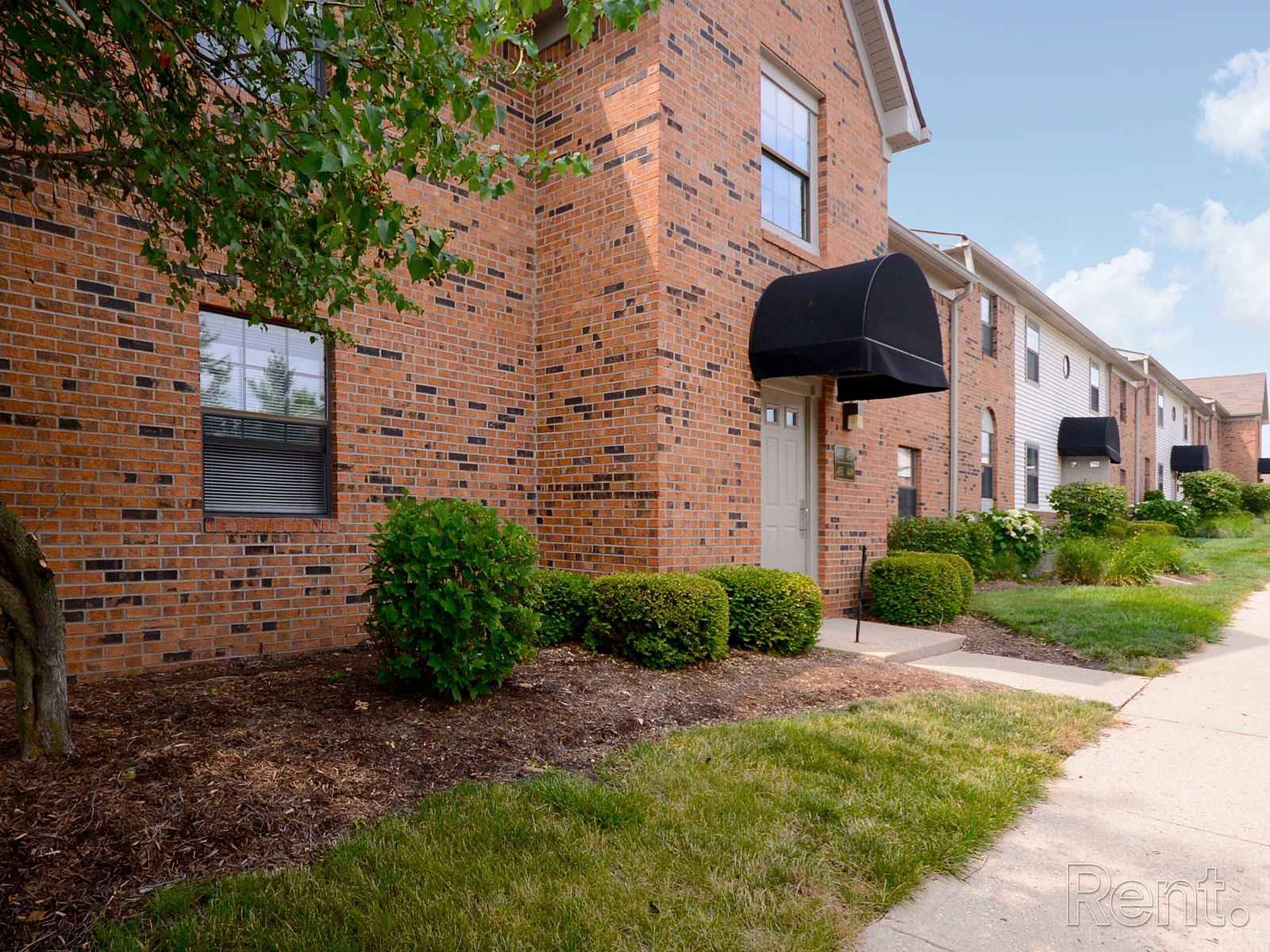 Lions Creek Apartments Image