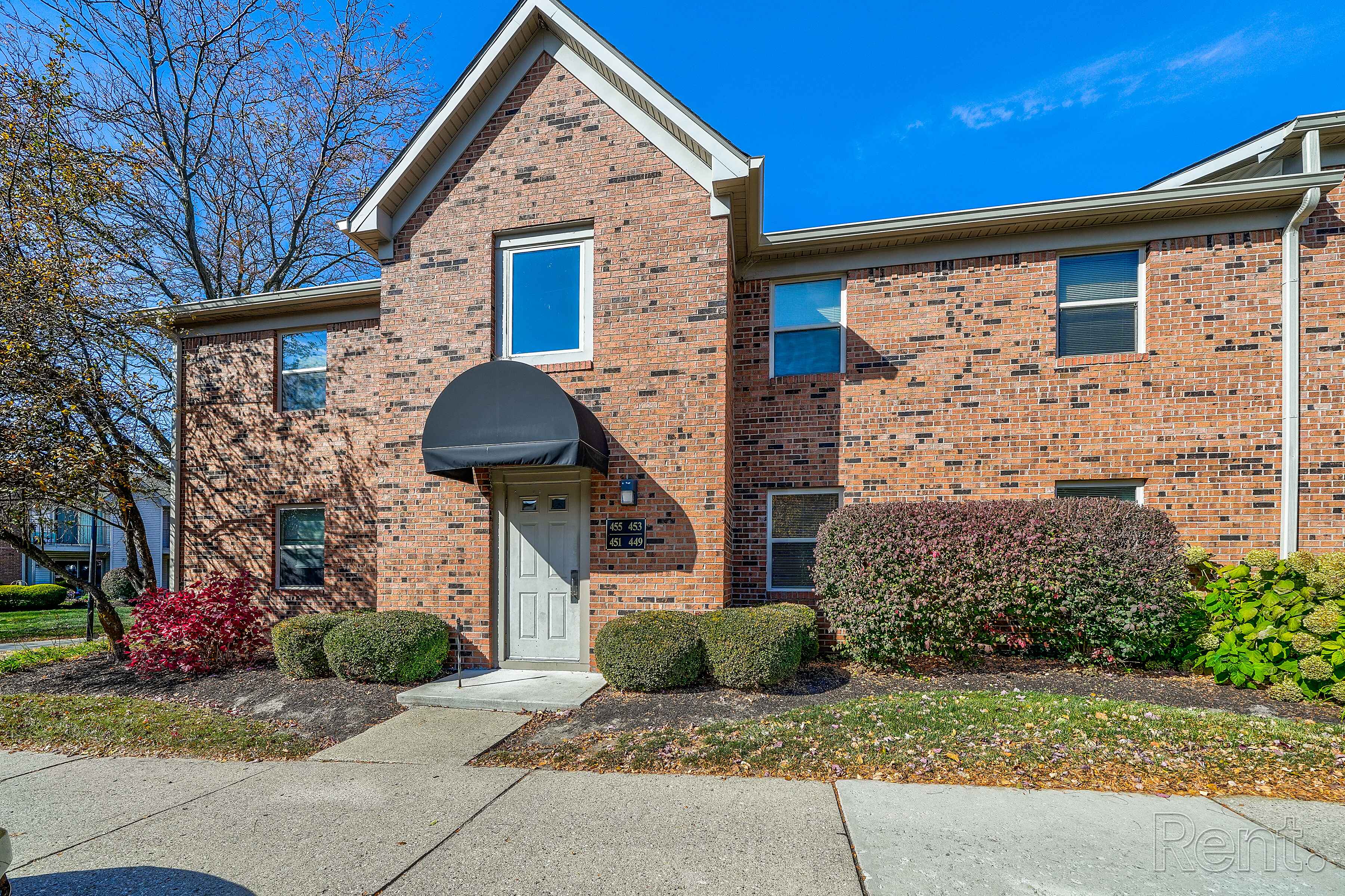 Lions Creek Apartments Image